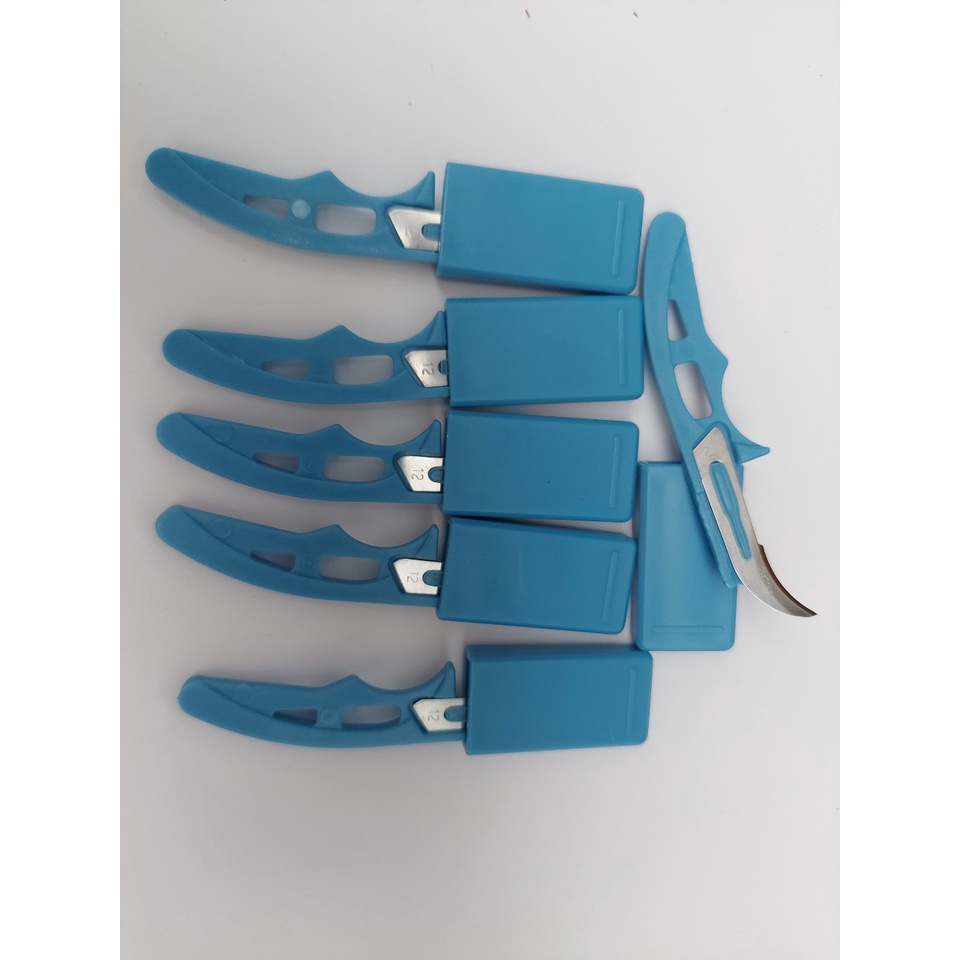 1 lưỡi dao thiến heo, chó, mèo