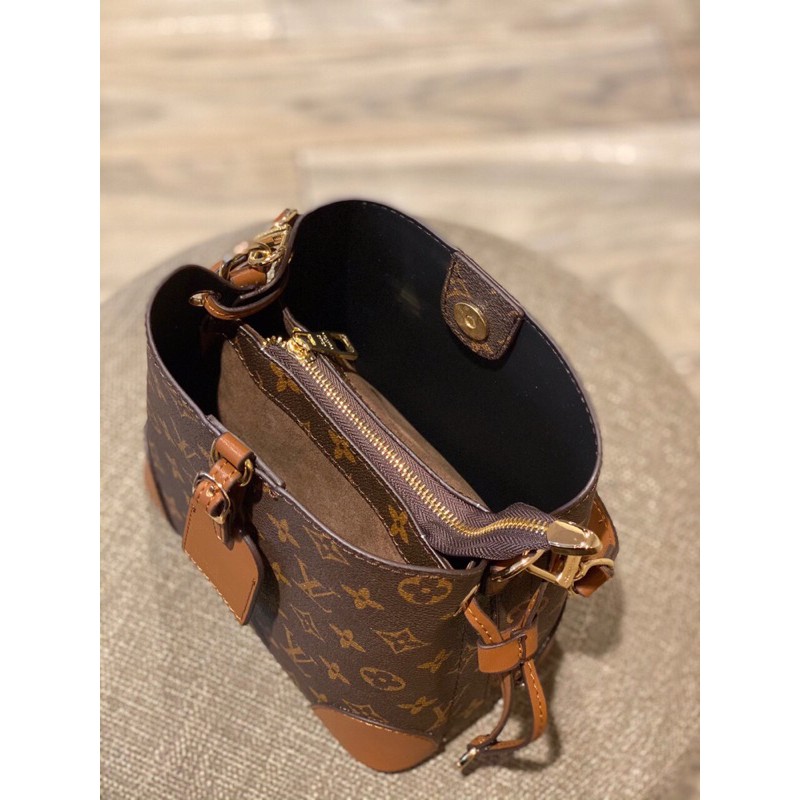 Túi xách V NEO NEW 2021 SIZE 20CM