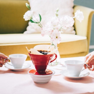 Phễu Sứ Lọc Cà Phê Hario Màu Đỏ