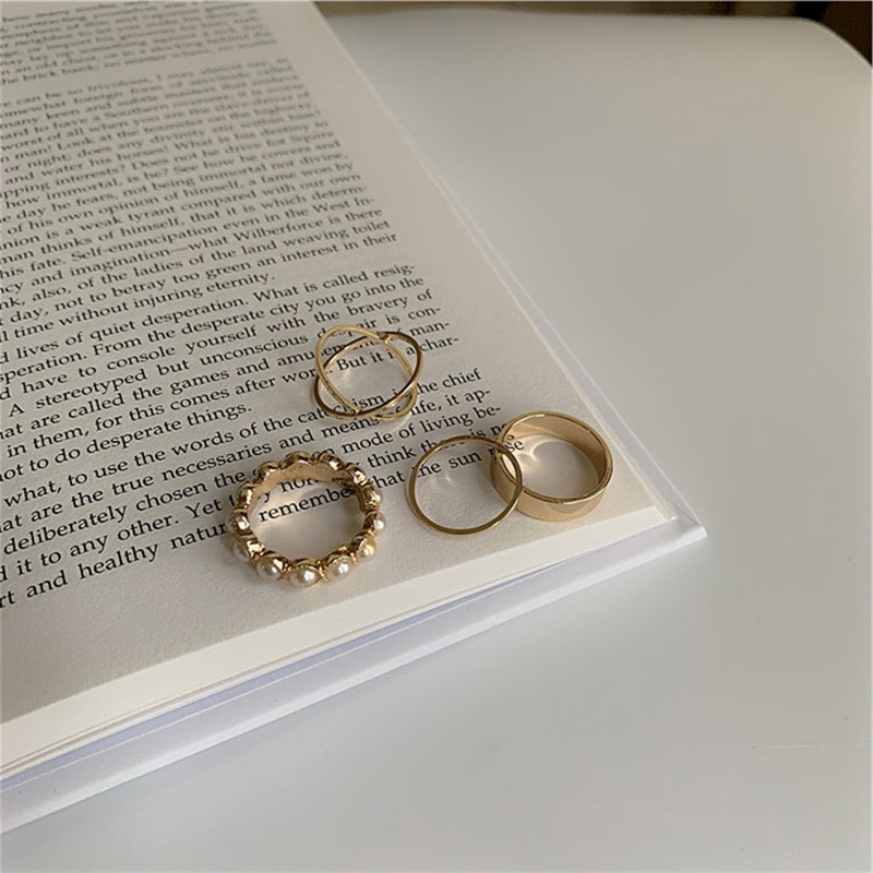 Set 4 Nhẫn Nữ Chất Liệu Kim Loại Phong Cách Vintage