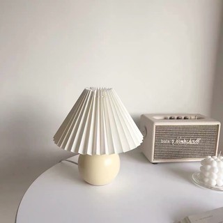 Đèn nấm phong cách vintage.