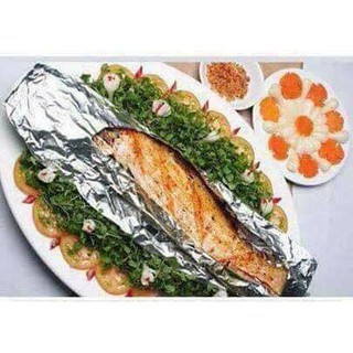 Cuộn giấy bạc, dùng để bọc, nướng thực phẩm .