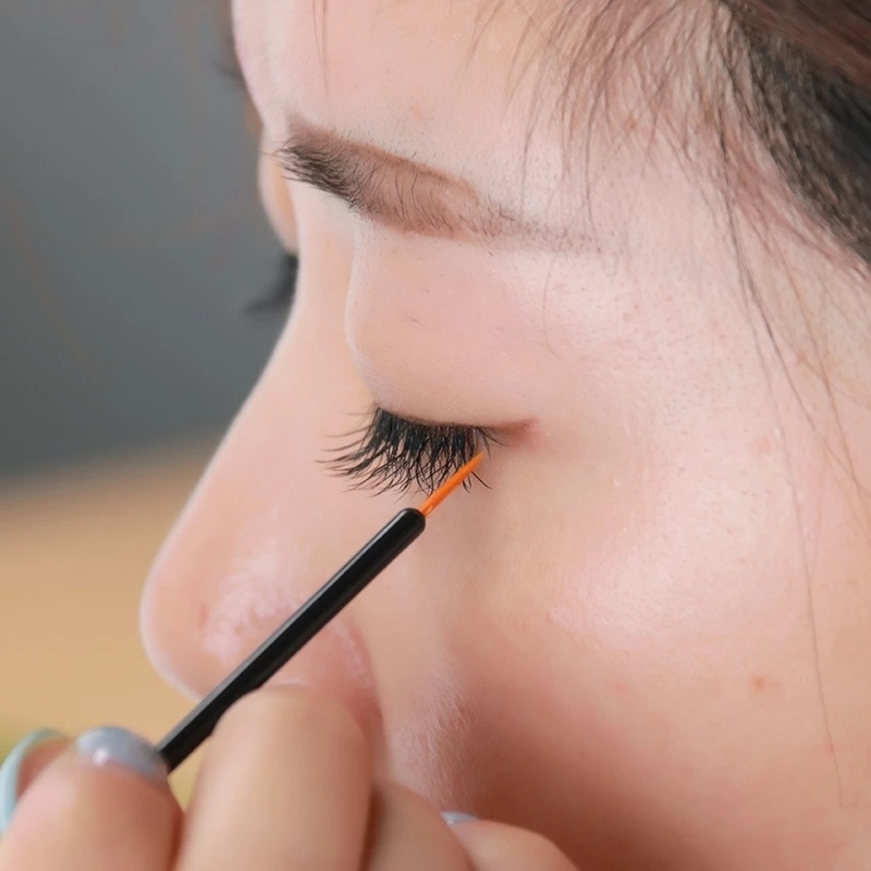 [Hàng mới về] Cọ kẻ mắt dùng một lần tiện lợi