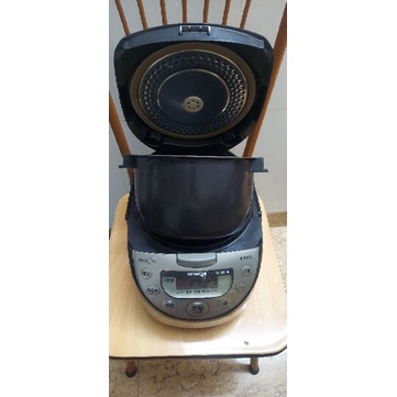 Nồi cơm điện cao tần Hitachi 1L