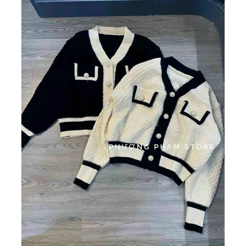 Áo khoác cadigan trơn phối màu Hàn Quốc cao cấp .áo len kẻ đen, trắng khoác ngoài phối cúc siêu hot 2022 vintagevn | BigBuy360 - bigbuy360.vn