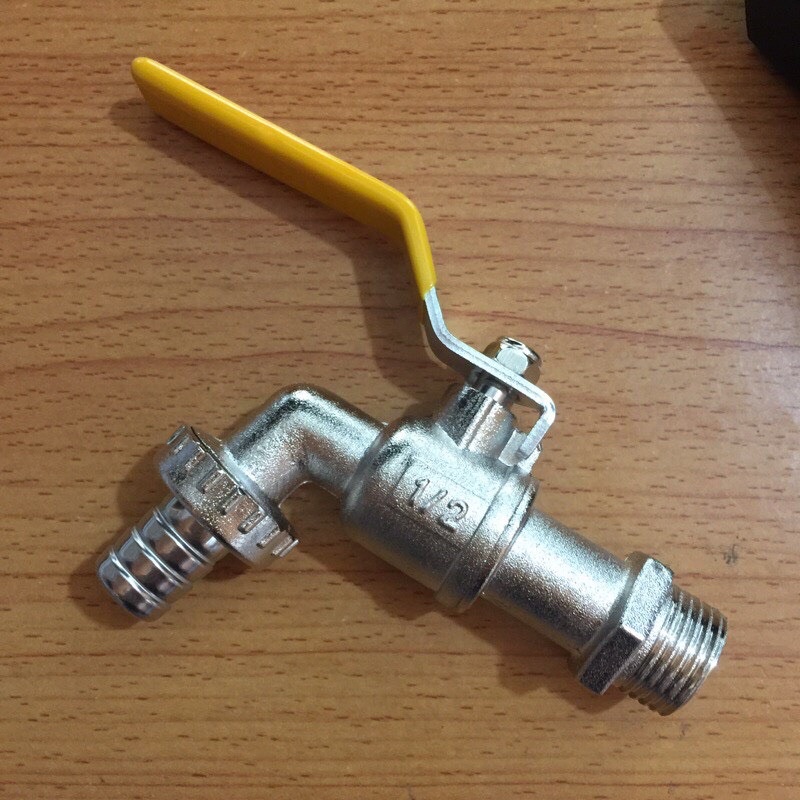 Vòi nước tay gạt