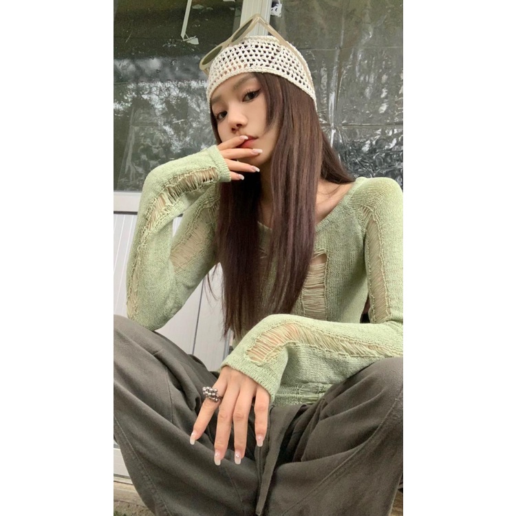 QADCOL  Áo sweater Dệt Kim Mỏng Mùa Hè Thiết Kế Mỏng Màu Xanh Lá Cây Khoét Lỗ Hở Lưng Sang Trọng Cho Nữ
