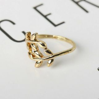 Nhẫn Hình Lá Nguyệt Quế