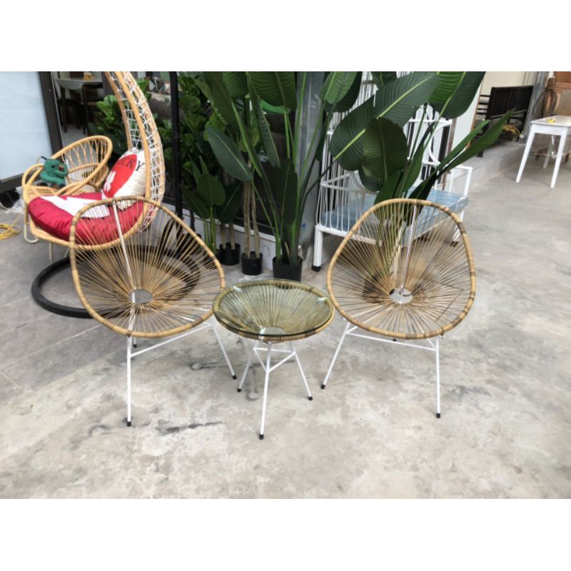 Bộ ghế ngồi ngoài sân vườn