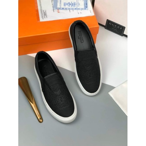 Giày slip on nam thêu hổ cao cấp 2022