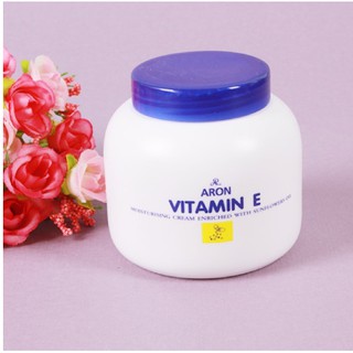Kem Dưỡng Ẩm Vitamin E Aron
