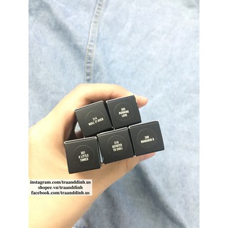 Son MAC Powder Kiss Lipstick