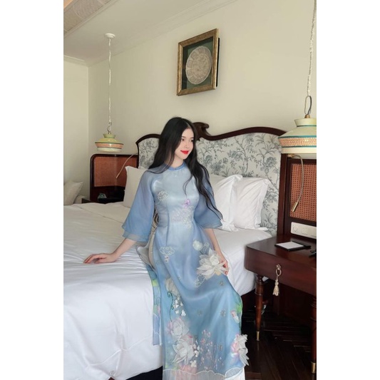 Áo dài cách tân 4tà vải organza cao cấp thêu hình sen 3D
