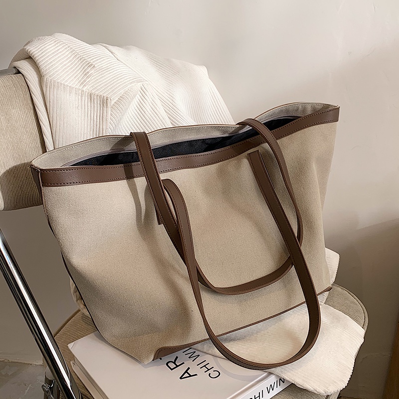 D61 Túi xách quai đeo bản to kiểu dáng thời trang