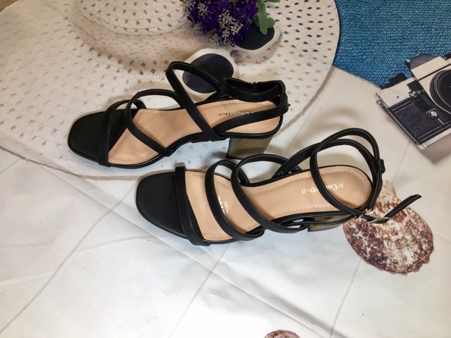 Sandal đế vuông 5cm