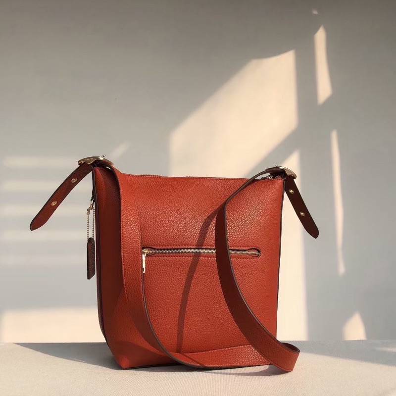 🌟 SẴN - TÚI COACH DA VAL DUFFLE C2818