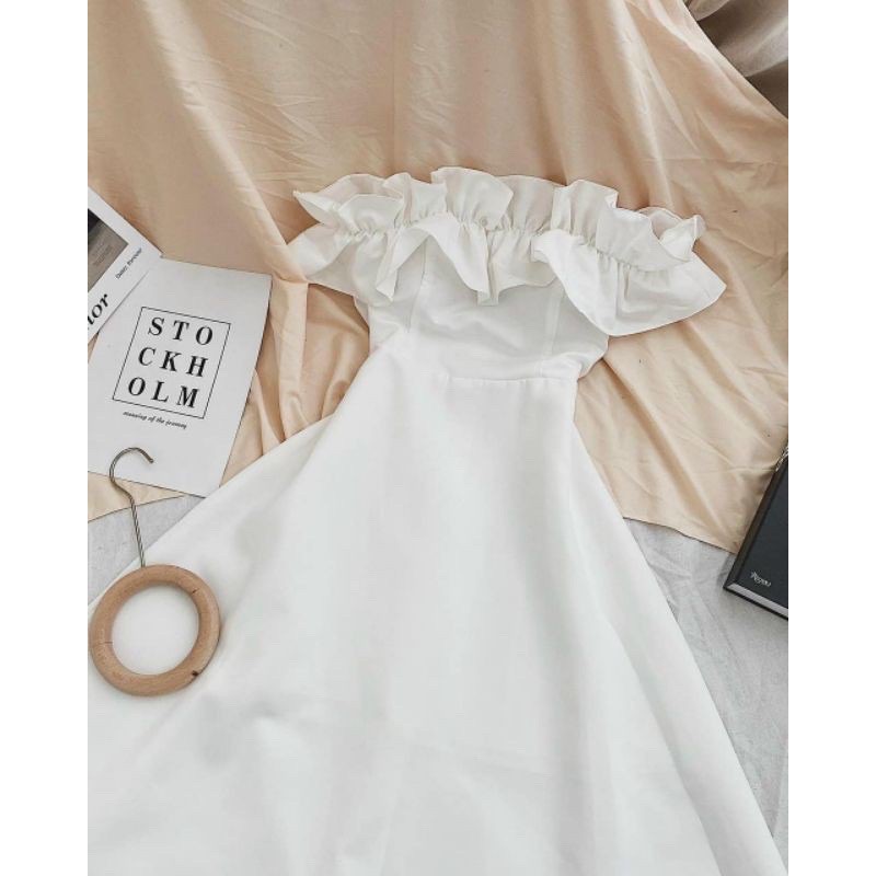 Váy trễ vai trắng dự tiệc viền bèo có đệm ngực, Váy trắng dự tiệc viền bèo dáng xòe - Dorita Boutique | BigBuy360 - bigbuy360.vn