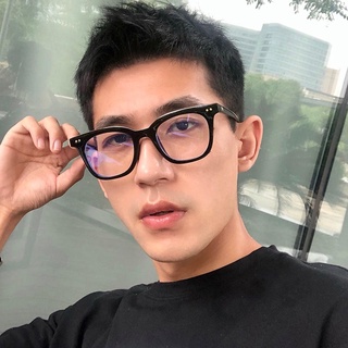Kính chữ V form vuông, lắp được cận.