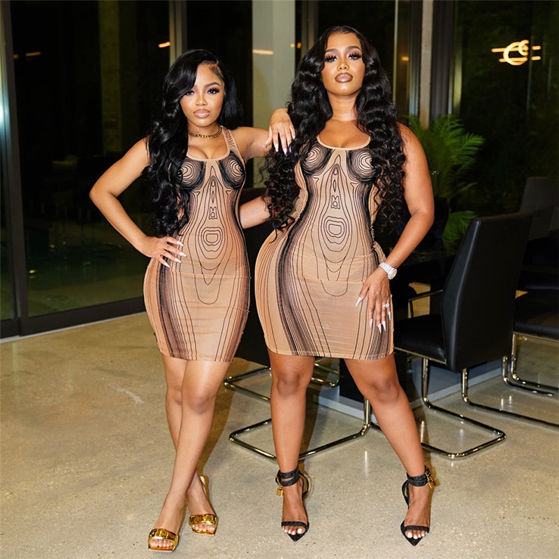 DUNEA Đầm Không Tay Cổ Chữ U Họa Tiết Kẻ Sọc Phong Cách Đường Phố