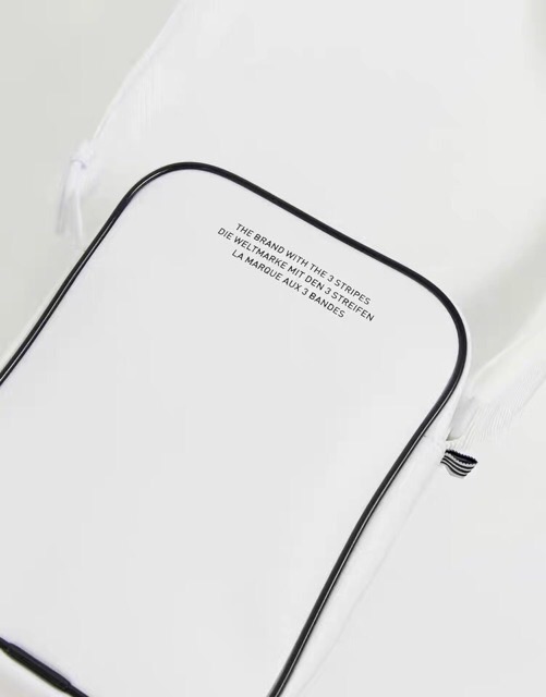 Túi đeo chéo ba lá đi chơi đi học thời trang cao cấp giá rẻ | BigBuy360 - bigbuy360.vn