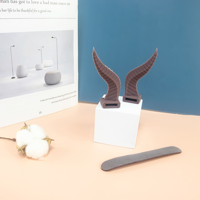 Còi Tai Bò 3D Có Dây Đeo Điều Chỉnh Được Thông Dụng