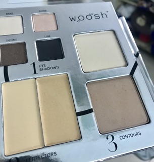 [Lỗi] Bảng phấn Fold Out Face Woosh Beauty