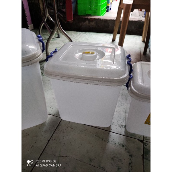 Thùng gạo đa vuông có nắp ( nhỏ,trung,lớn)