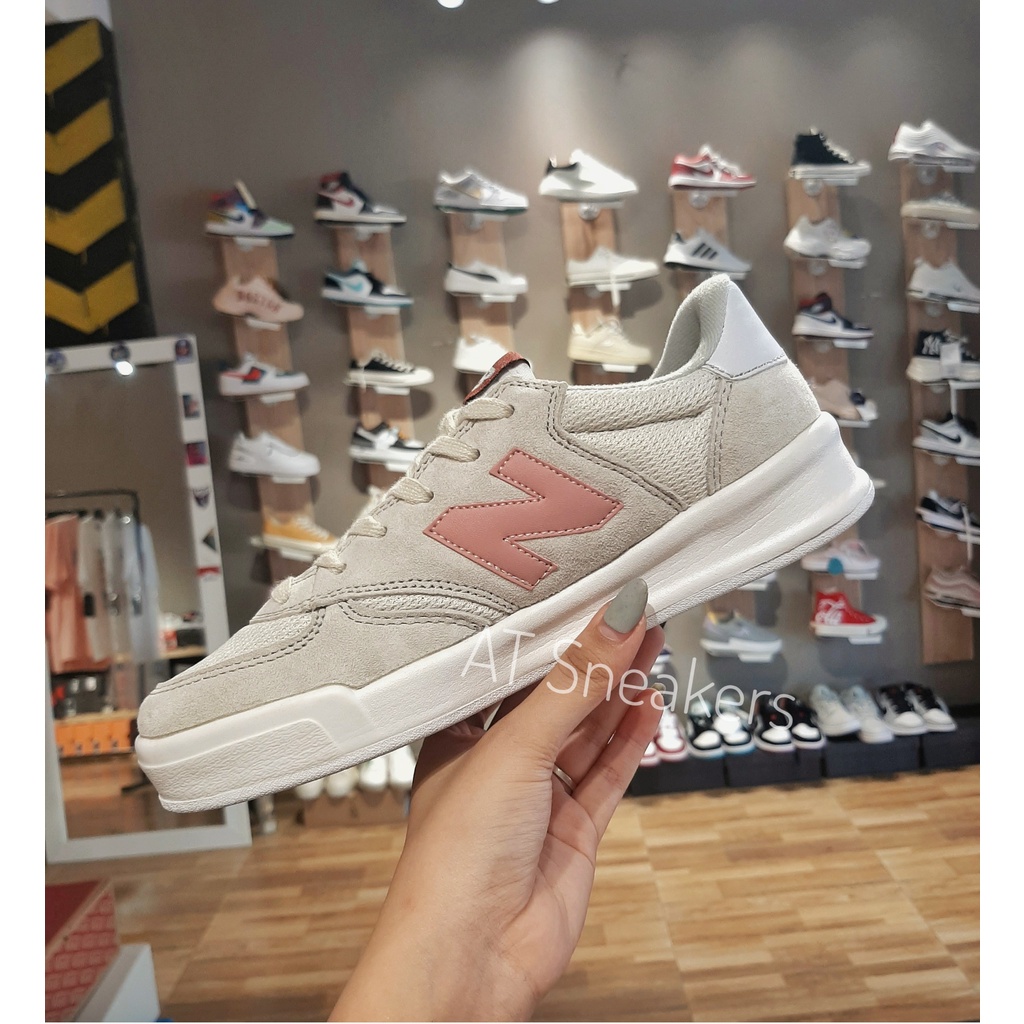 Giày New Balance CRT300
