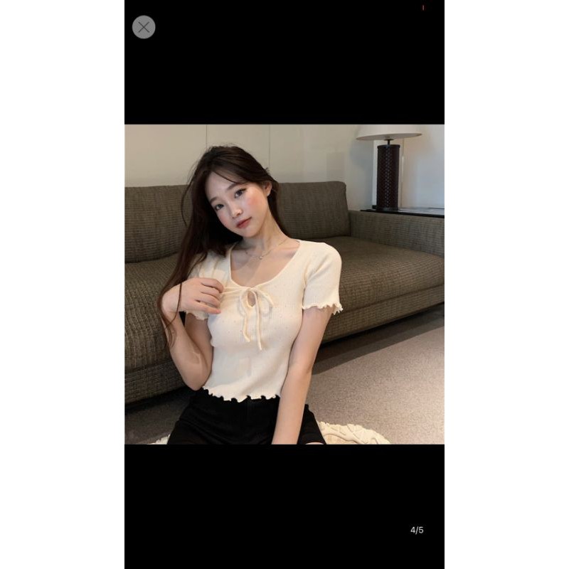 Áo croptop cuốn biên thắt dây