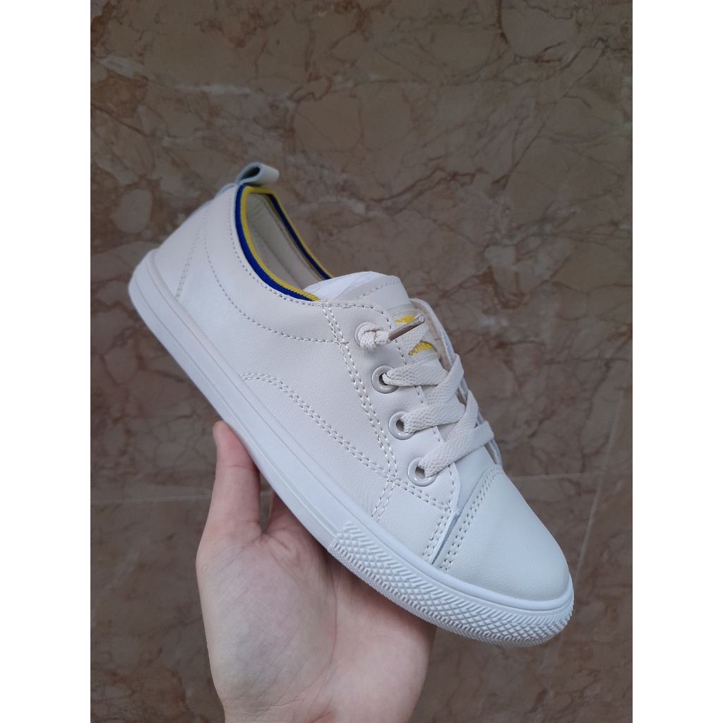 Giày thể thao nữ trắng viền vàng chất da mềm êm chân