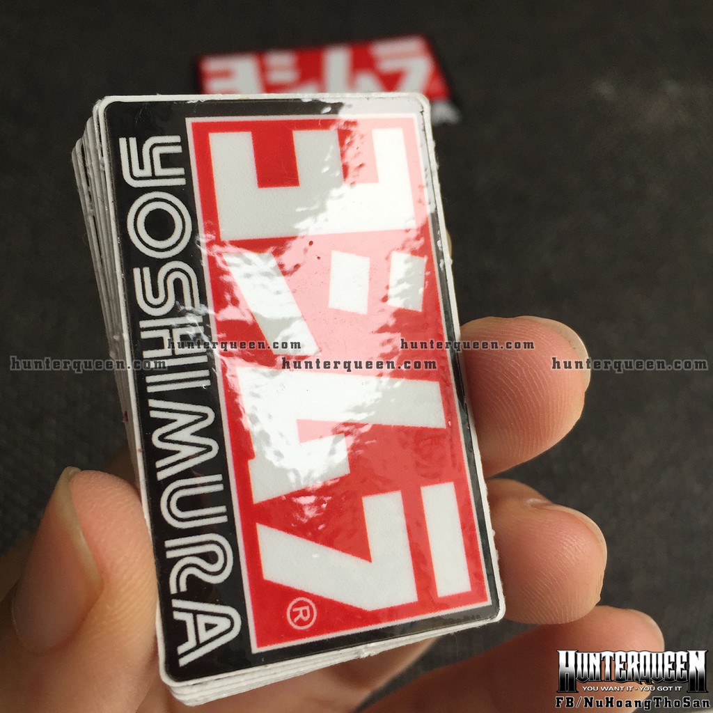 Logo YOSHIMURA[8x5cm] đỏ đen trắng. Hình dán decal siêu dính, chống nước, tem đua trang trí.