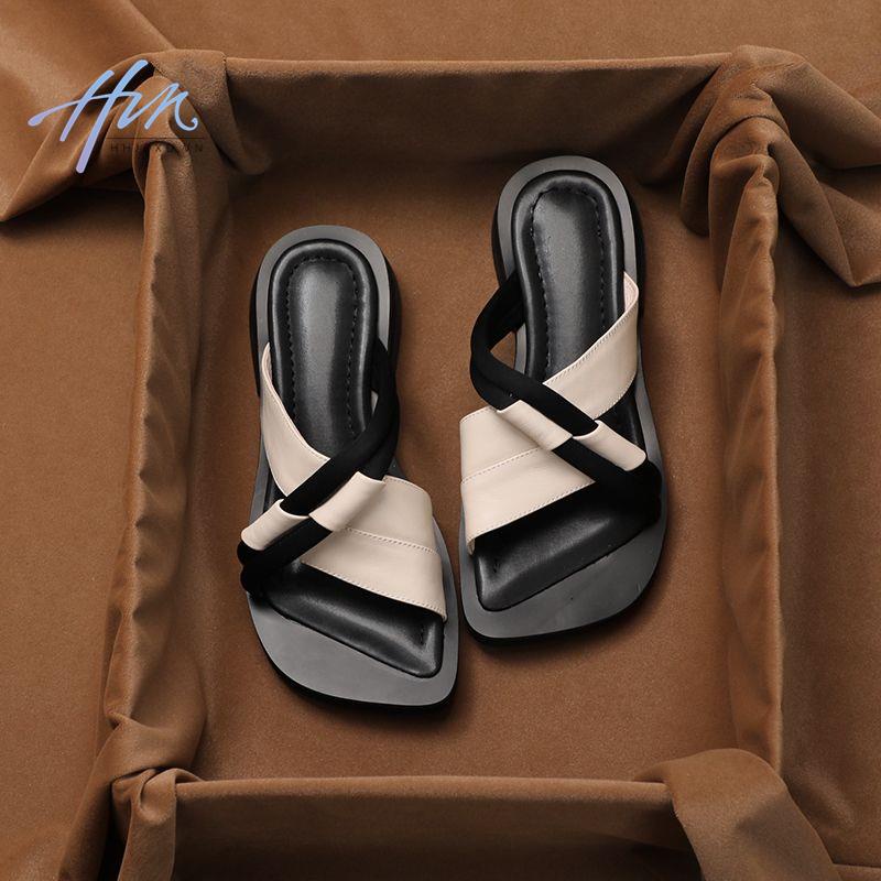 Dép Sandal Hở Ngón Gót Dày Bằng Da Mềm Thời Trang Mùa Hè 2022 Màu Sắc Giản Dị Dành Cho Bạn Nữ