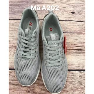 Giày thể thao 260k