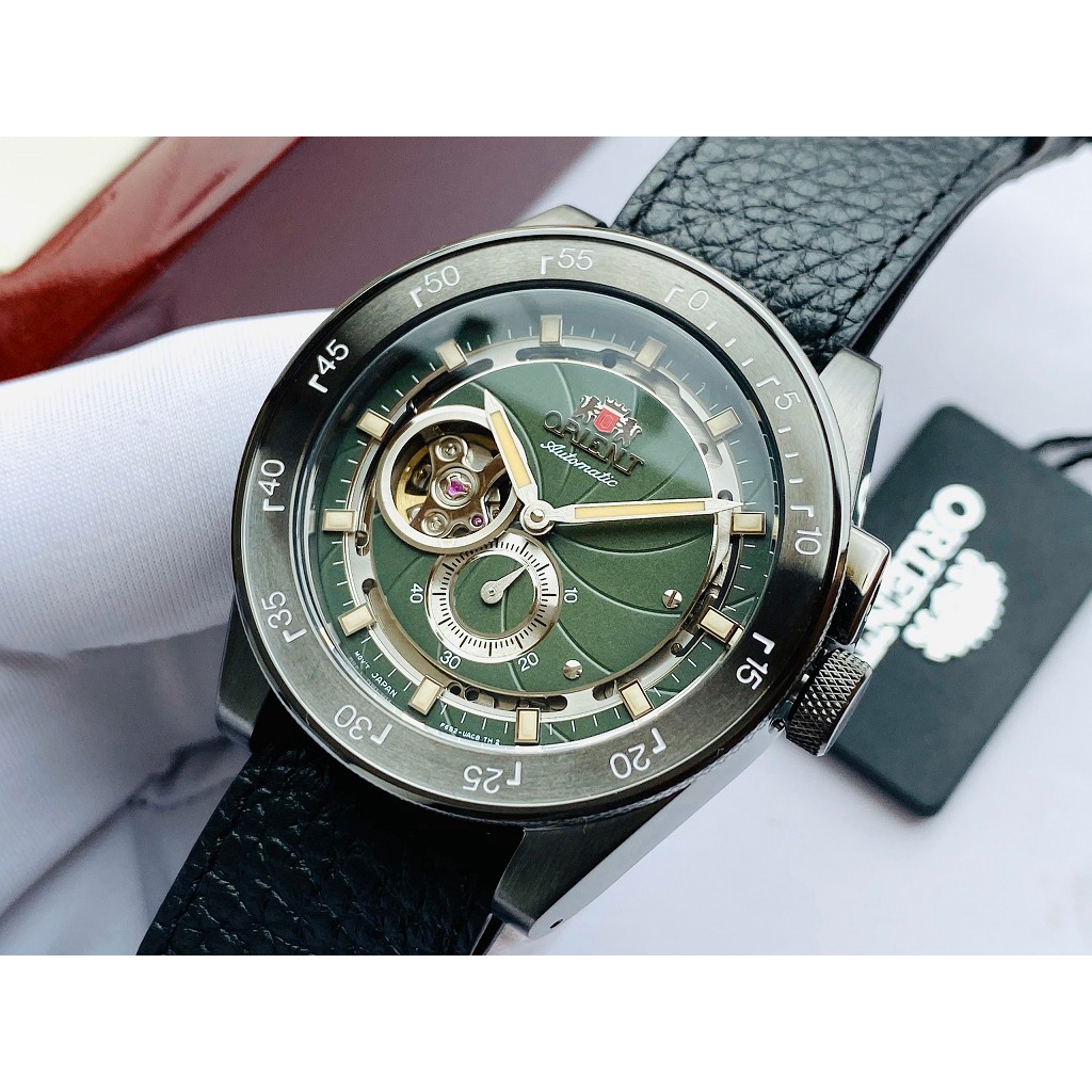 Đồng hồ nam Orient Automatic RA-AR0202E10B - Mặt khẩu độ máy ảnh xanh lá tuyệt đẹp