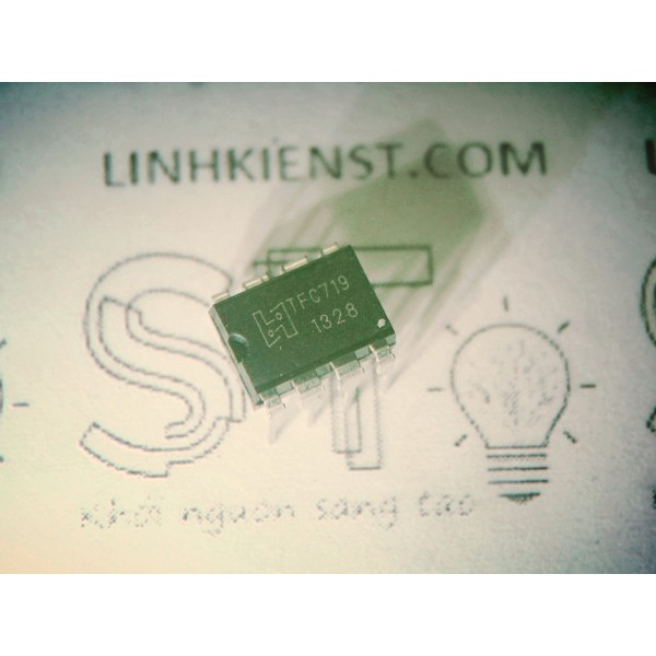 IC nguồn TFC719 F719 719 DIP-8 túi 4 con