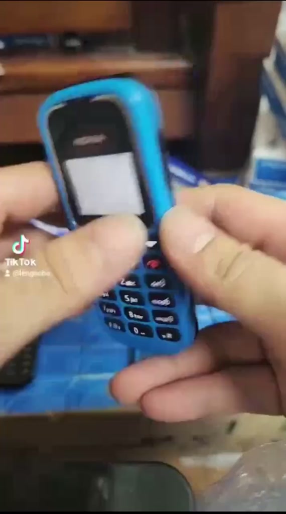 1280 NOKIA nguyên hộp+máy+sạc+pin(bảo hành lỗi 1 đổi 1 6 tháng) | BigBuy360 - bigbuy360.vn