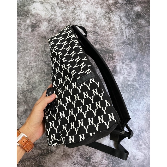 Balo MLB monogram quốc dân