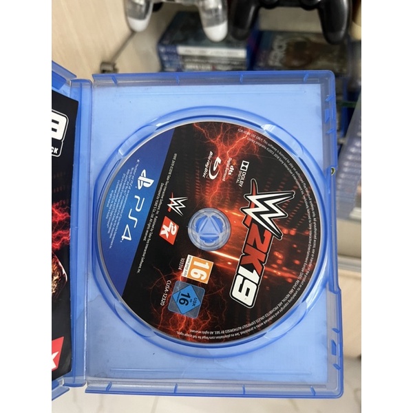 Đĩa chơi game PS4: WWE 2K19