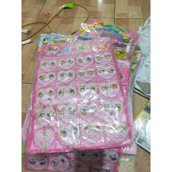 Vỉ 20 đôi bông tai cho bé