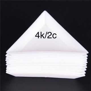 Khay nhựa tam giác 2 chiếc