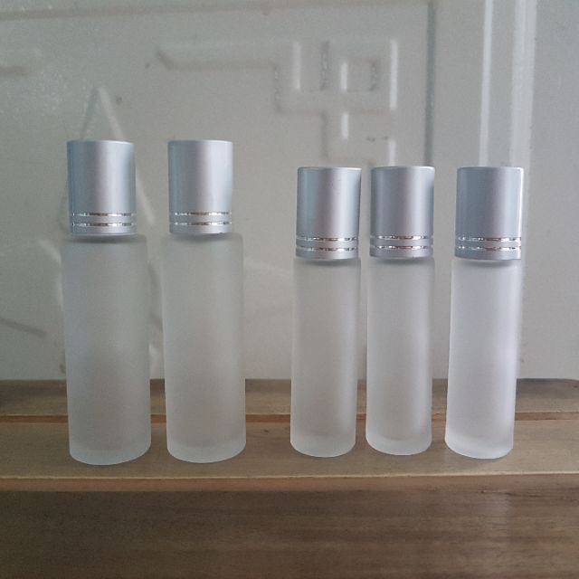 Combo 25 chai lăn 15ml và 25 chai lăn 10ml cho khách | BigBuy360 - bigbuy360.vn