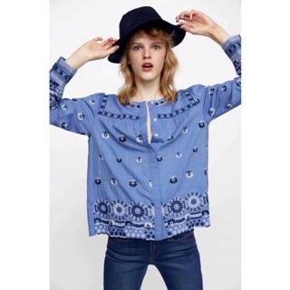 Áo xanh thêu hoa zara tuồn