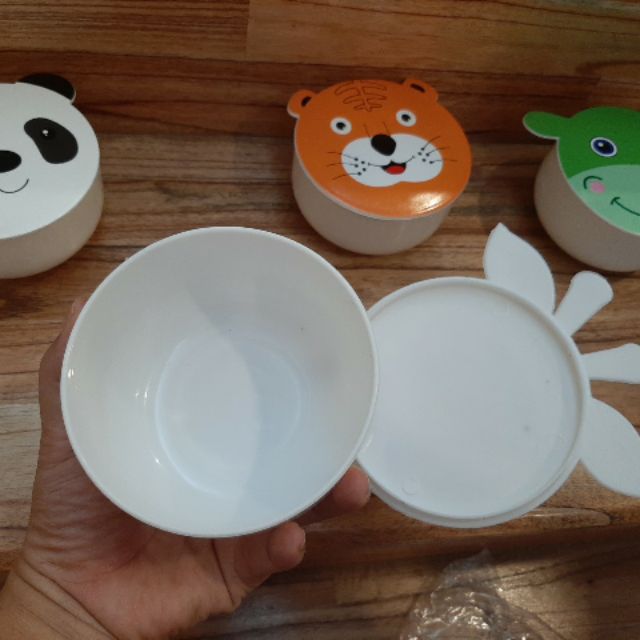 Chén ăn cho bé hoạt hình