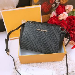 Túi mk tai bè da xước sz 24