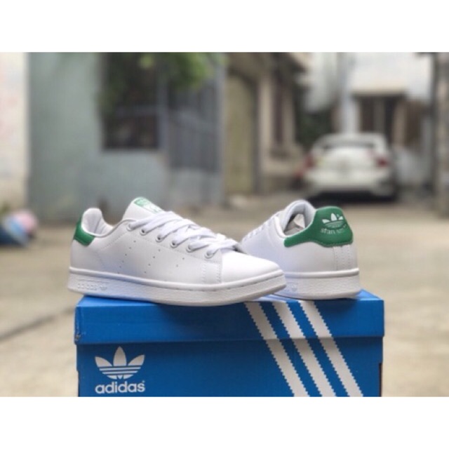 Giày Sneaker Stansmith gót xanh lá. 