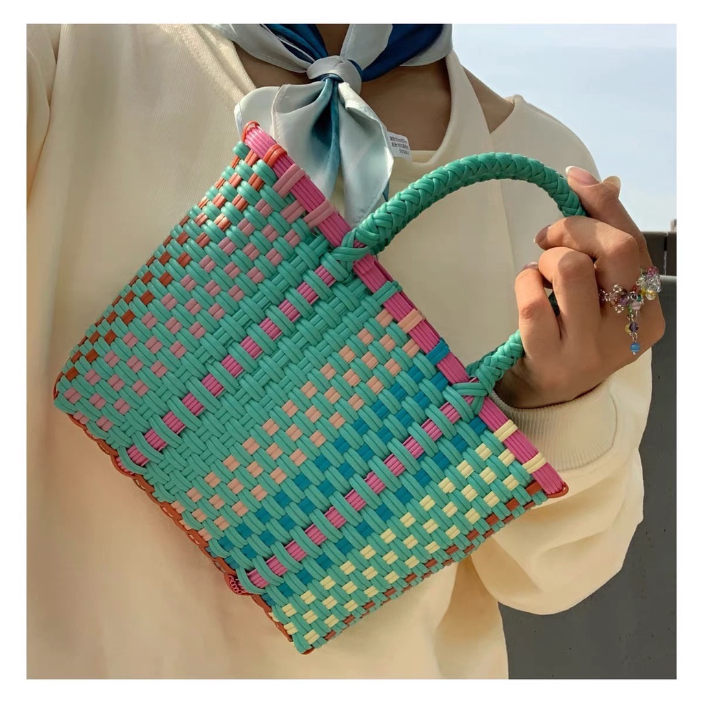 Túi Cói Đan Lát Chất Liệu PVC Bền Bỉ