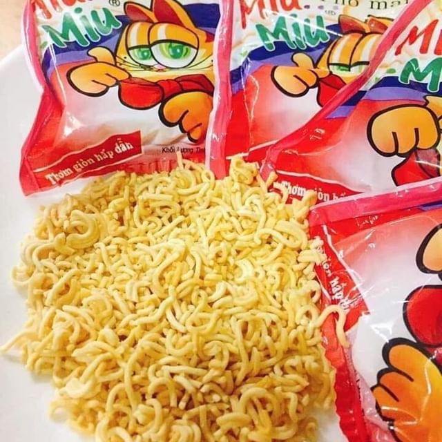 Mì tôm trẻ em ăn liền, mì Miu Miu tuổi thơ