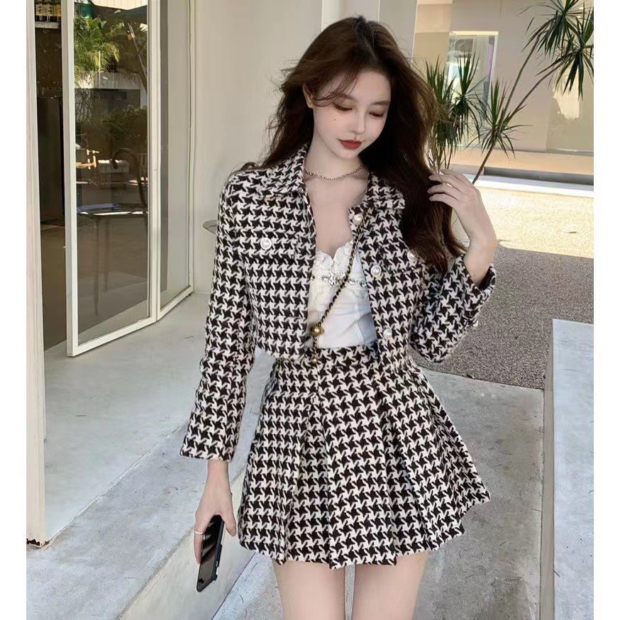 Set dạ croptop hoàng gia đính cúc ngọc siêu xinh cho các nàng