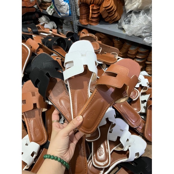 Dép HM Rẻ Đủ Màu Siêu Đẹp