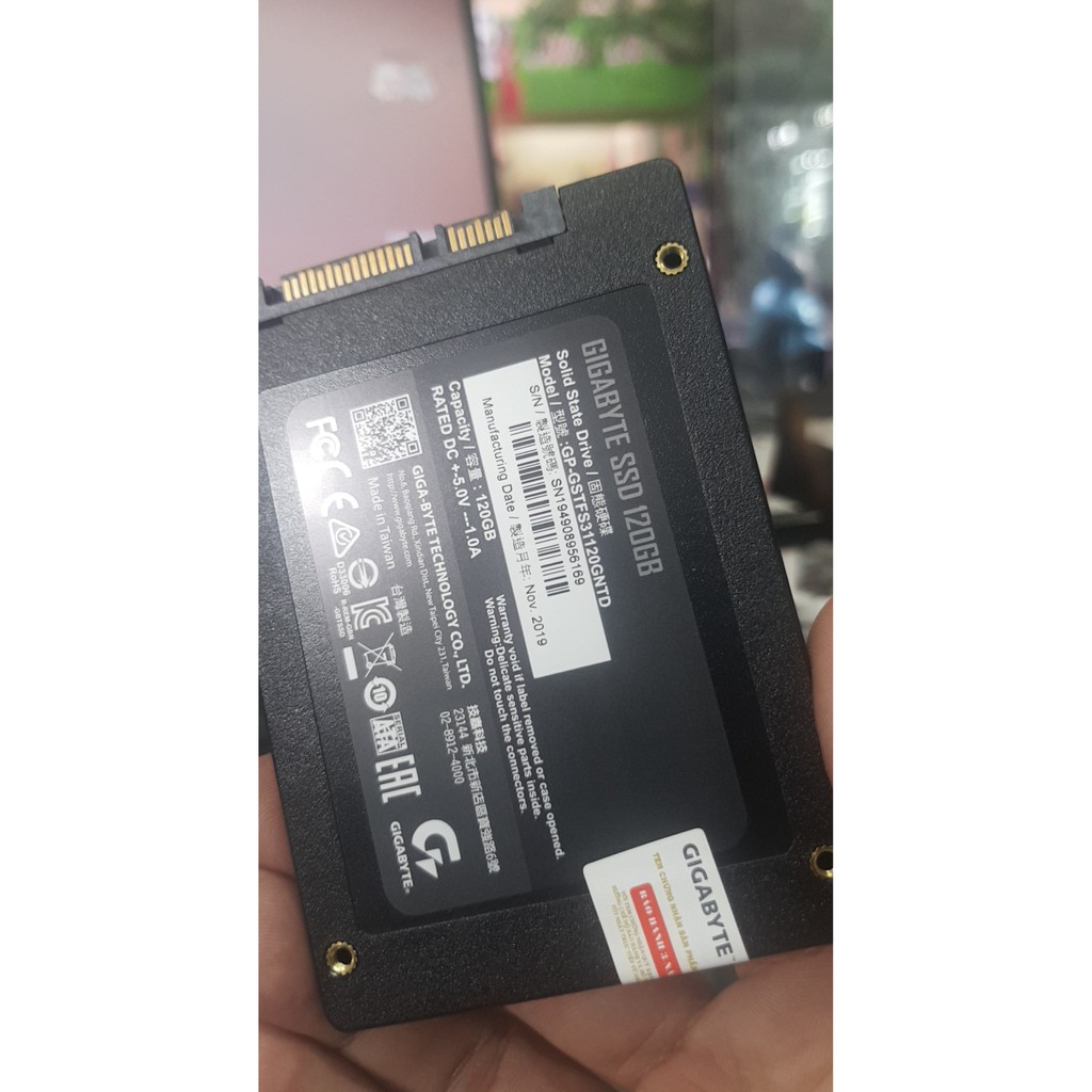 Ổ cứng SSD 120g hàng chính hãng gigabyte